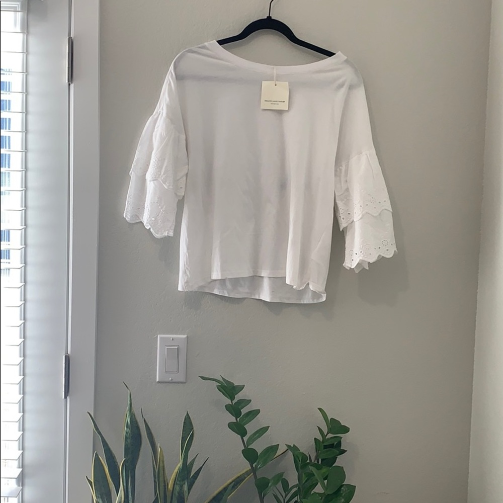 NWT white tee